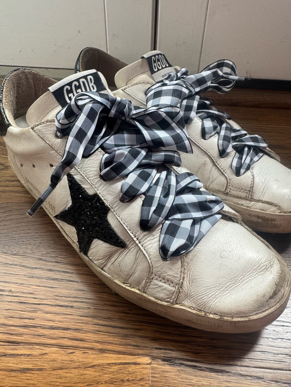 Ladies White Sneakers designer Black Star Accent Checkered Laces gingham red gol